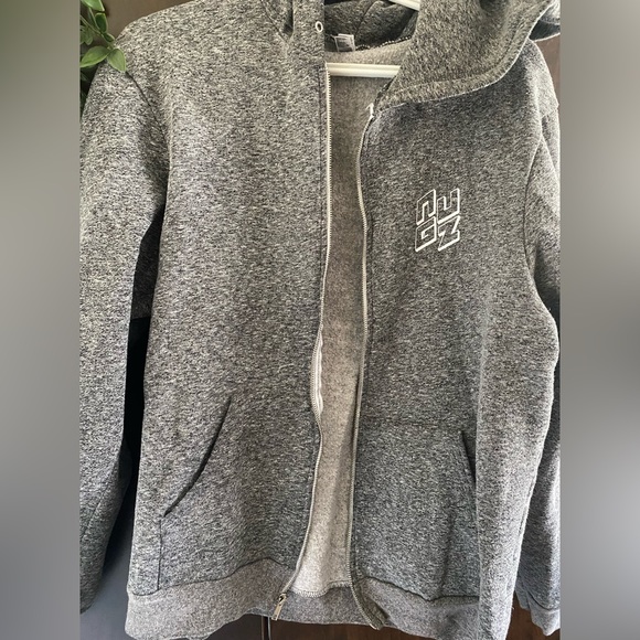 Unisex grey sweater - Picture 2 of 5